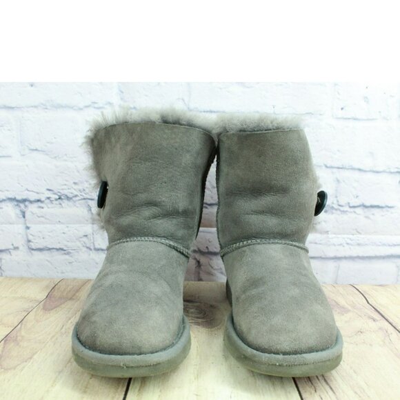 UGG Australia Gray Suede Shearling Lined Boot Bailey Button 5803 Size 6 - Picture 4 of 9